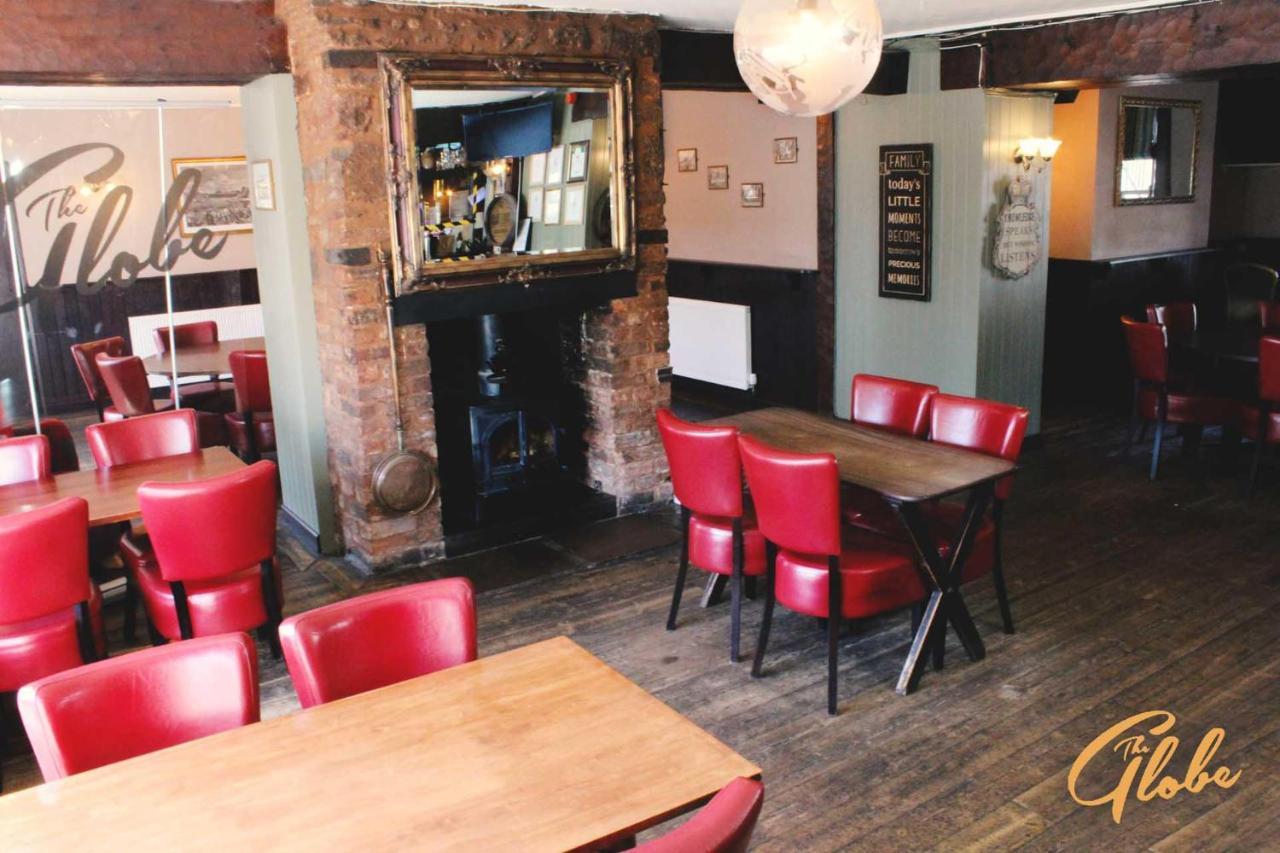 The Globe Inn Sampford Peverell Exterior photo